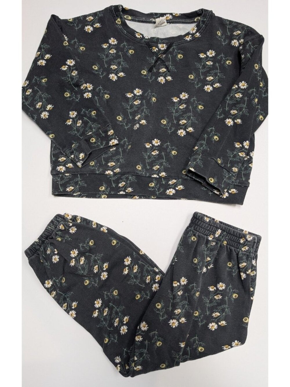 Kate Quinn Organic Cotton Black Chamomile Jogger Set 6Y Floral